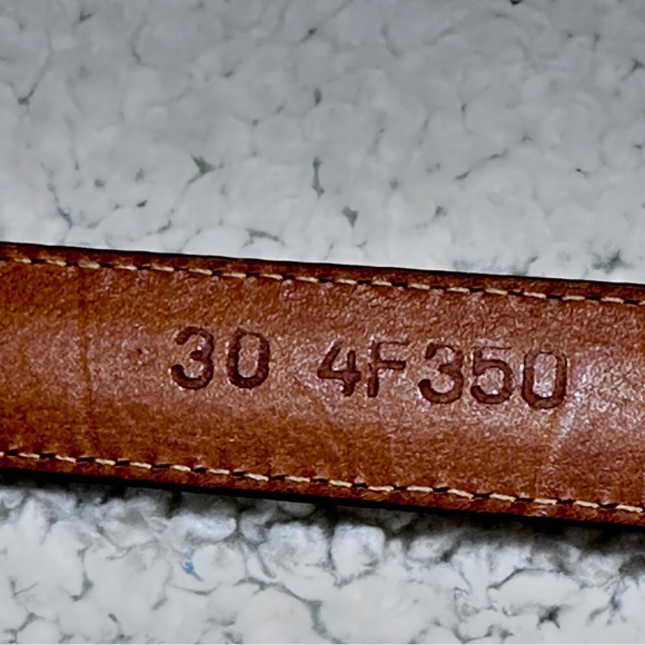 LL Bean Vintage 1990 Skinny Western Leather Belt,Gold tone buckle and Tip, 30 - Picture 5 of 9